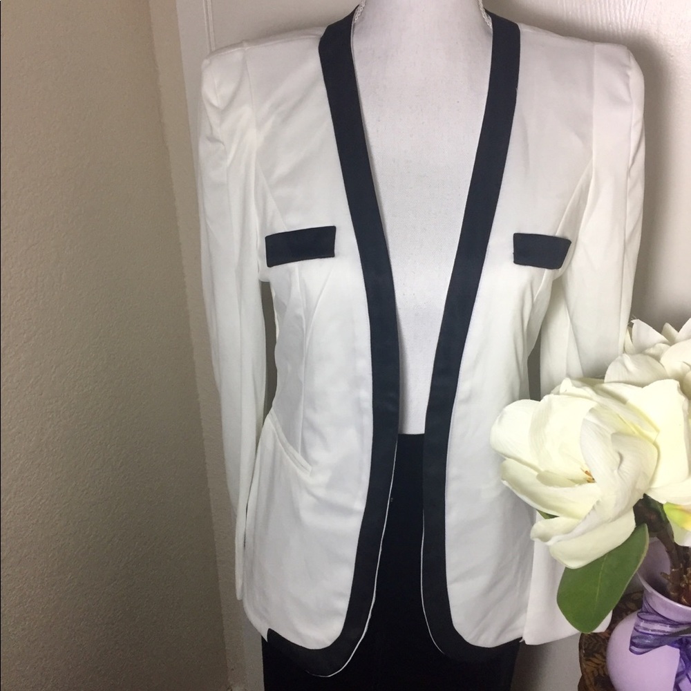 Na Na Brand Blazer